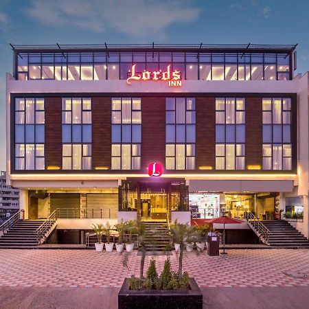 Lords Inn Chandigarh Zirakpur Εξωτερικό φωτογραφία