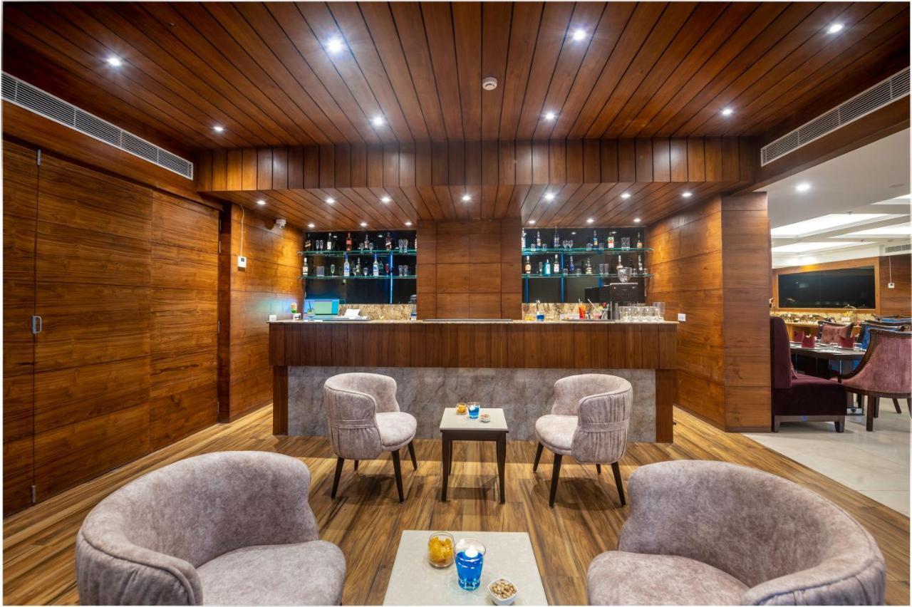 Lords Inn Chandigarh Zirakpur Εξωτερικό φωτογραφία